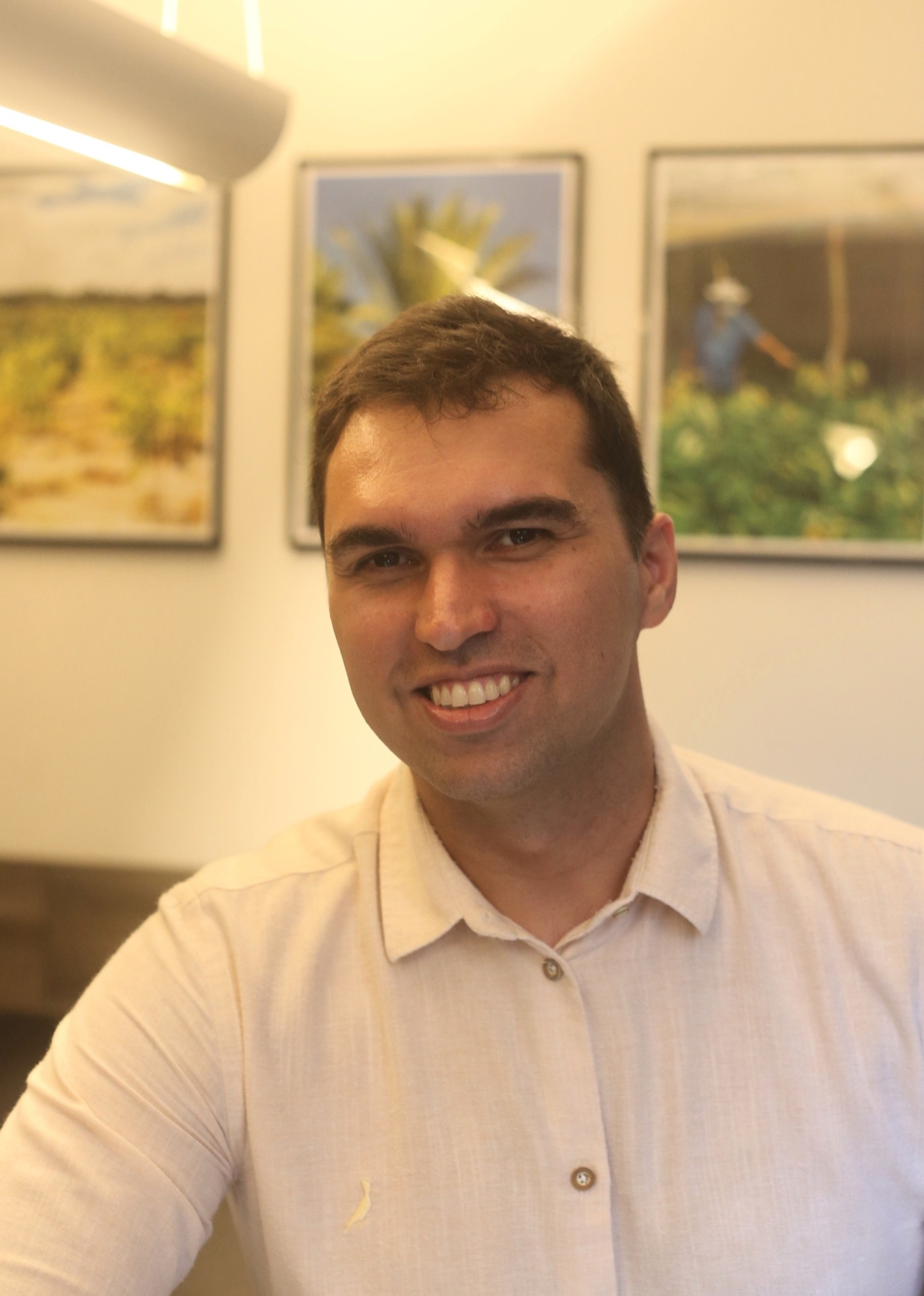 MARCOS LEAL